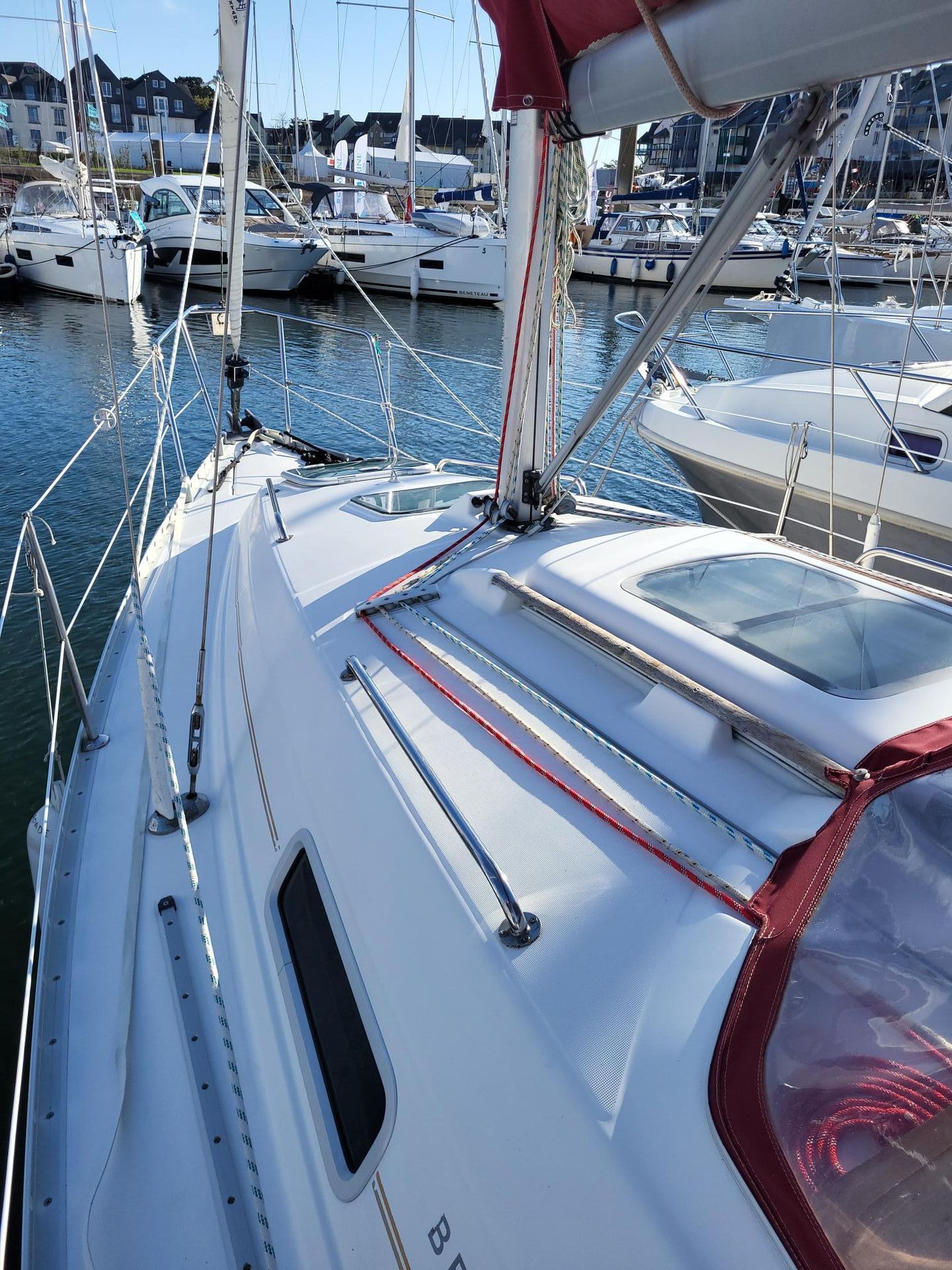 slider 6 Beneteau Oceanis 281